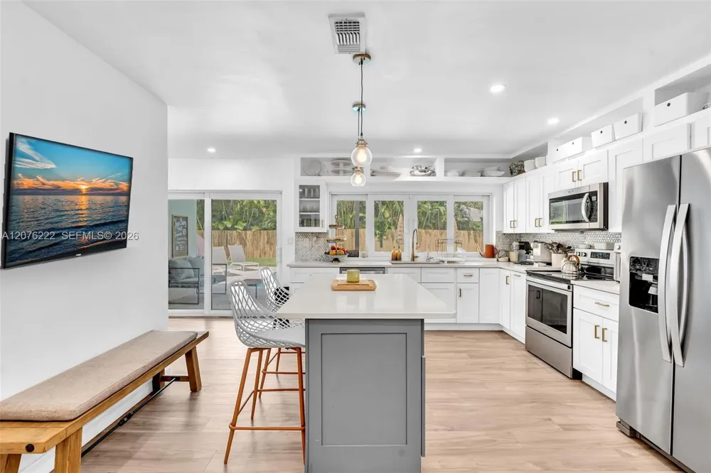 101 El Dorado Pkwy Plantation, FL 33317