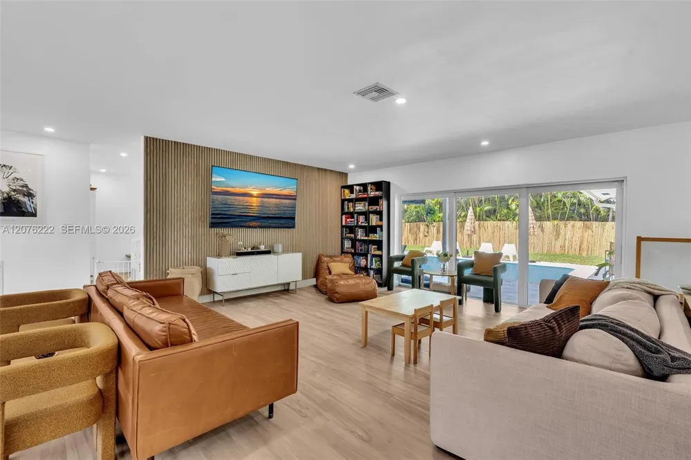 101 El Dorado Pkwy Plantation, FL 33317