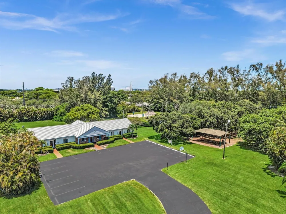 101 El Dorado Pkwy Plantation, FL 33317