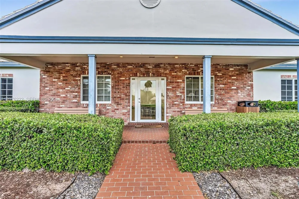 101 El Dorado Pkwy Plantation, FL 33317