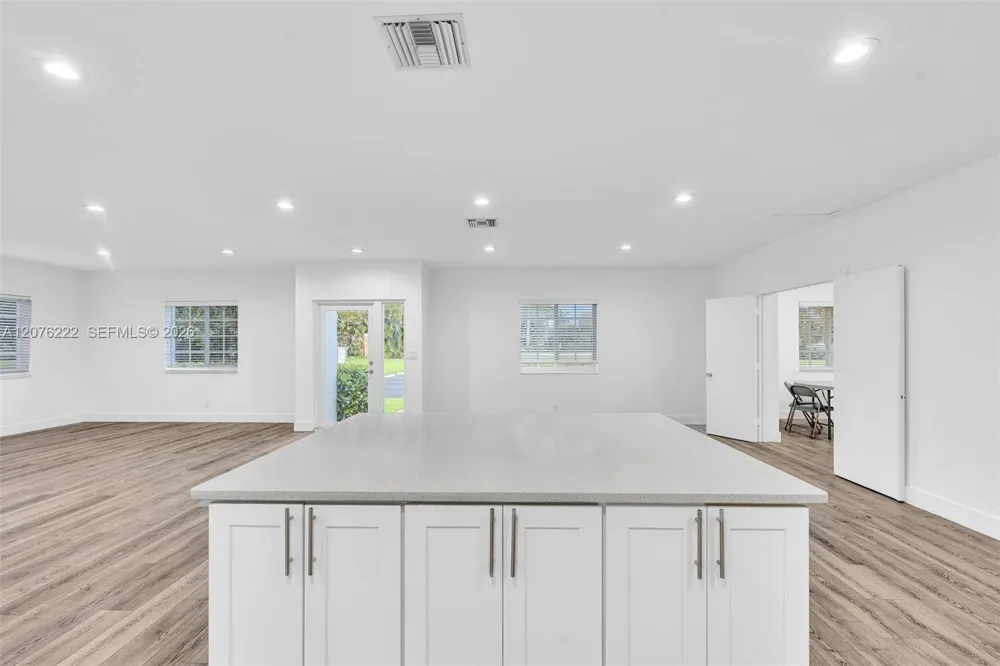 101 El Dorado Pkwy Plantation, FL 33317