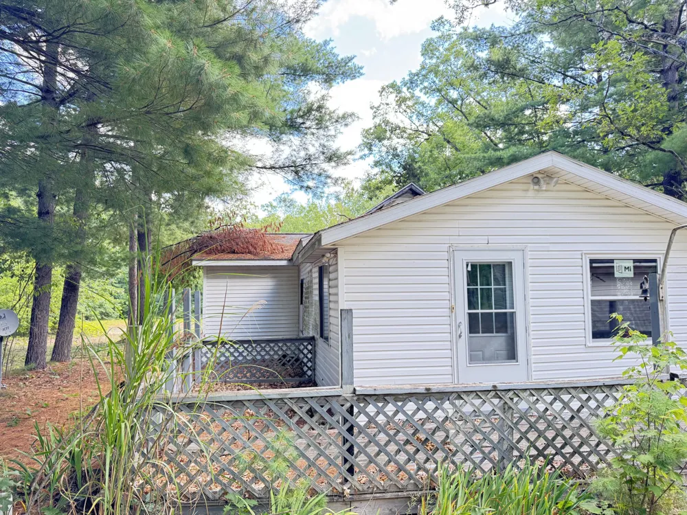 8951 10th Avenue Merrill Township, MI 49309