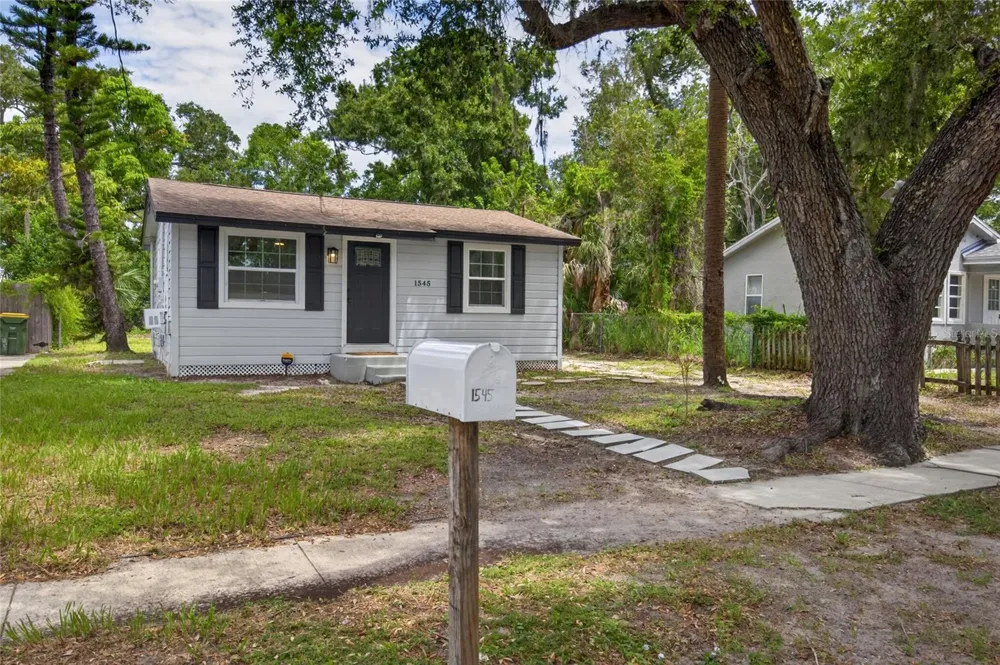 1545 29TH STREET Sarasota, FL 34234