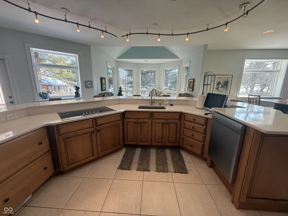 3799 Foxcliff Drive E Martinsville, IN 46151
