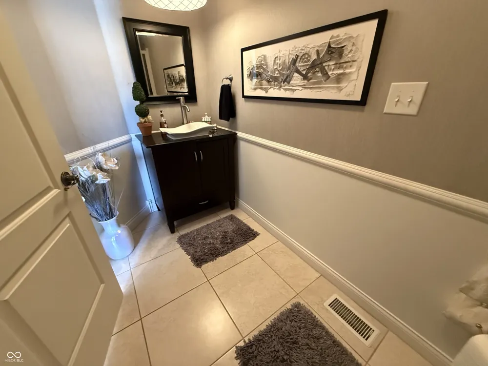 3799 Foxcliff Drive E Martinsville, IN 46151