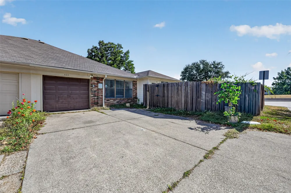 583 Kirkland Drive Coppell, TX 75019