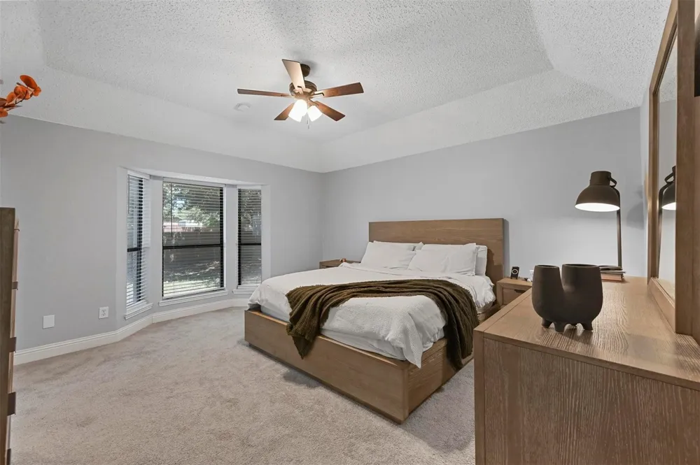 2530 Seven Hills Drive Grand Prairie, TX 75052