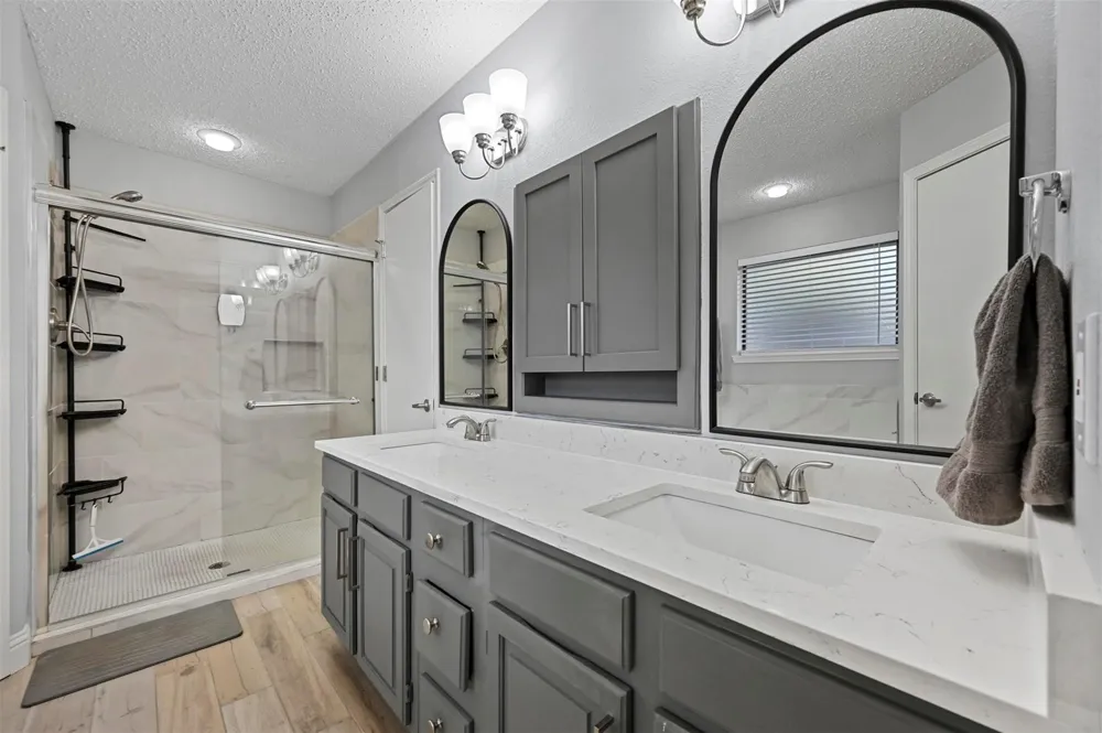 2530 Seven Hills Drive Grand Prairie, TX 75052