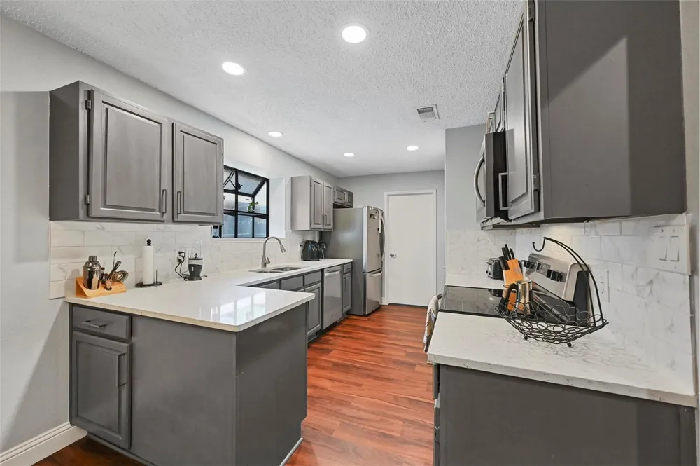 2530 Seven Hills Drive Grand Prairie, TX 75052