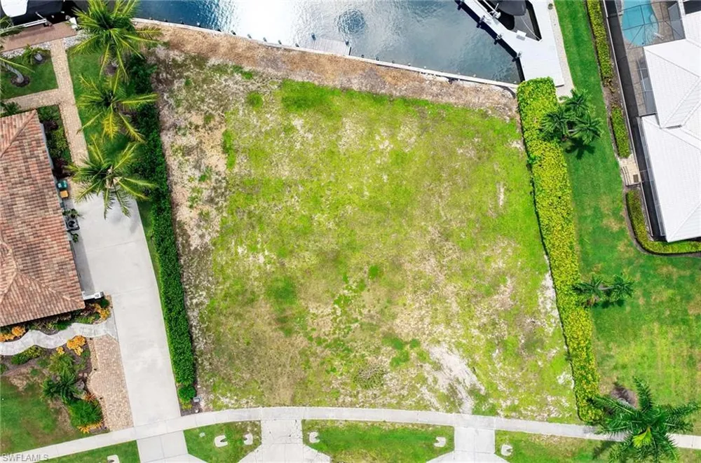 1511 Jamaica Court Marco Island, FL 34145