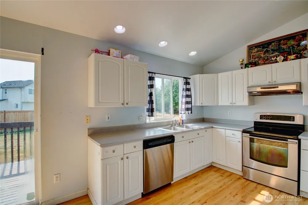 15355 Heintz Avenue SE Monroe, WA 98272