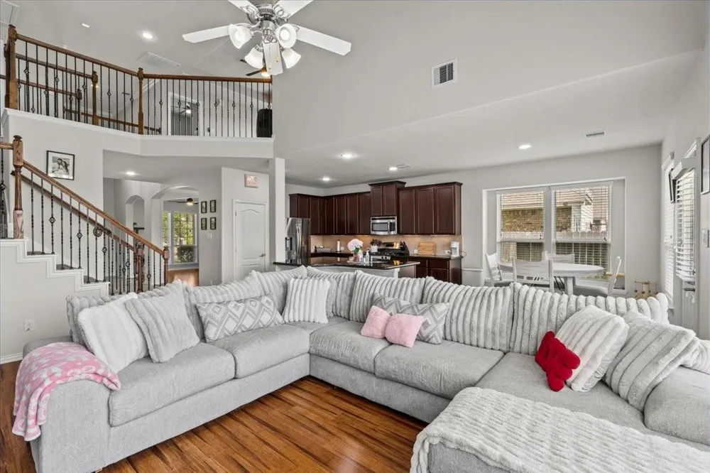 2871 Ginger Cove Lane Dickinson, TX 77539