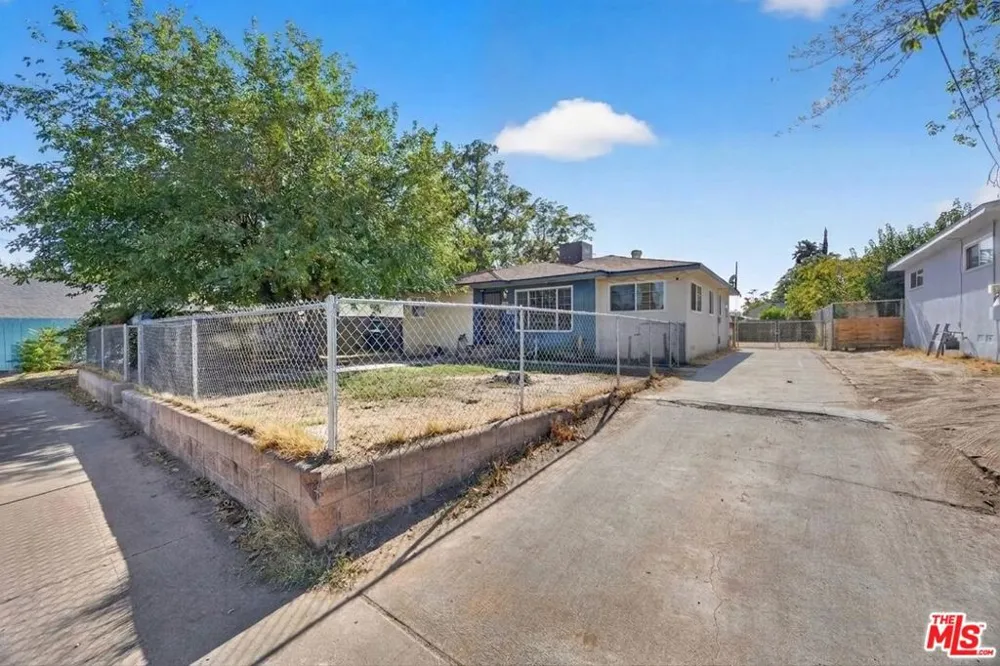 807 Shalimar Drive Bakersfield, CA 93306
