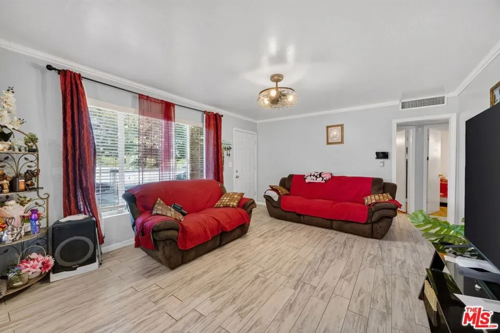 807 Shalimar Drive Bakersfield, CA 93306