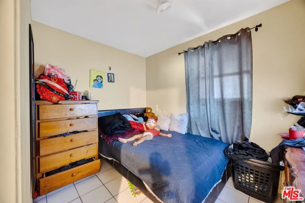 807 Shalimar Drive Bakersfield, CA 93306