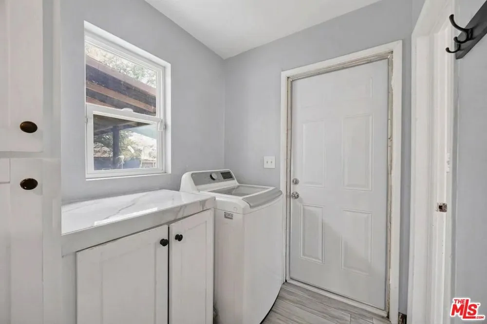 807 Shalimar Drive Bakersfield, CA 93306