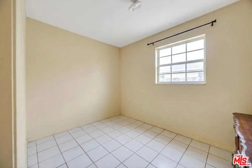 807 Shalimar Drive Bakersfield, CA 93306