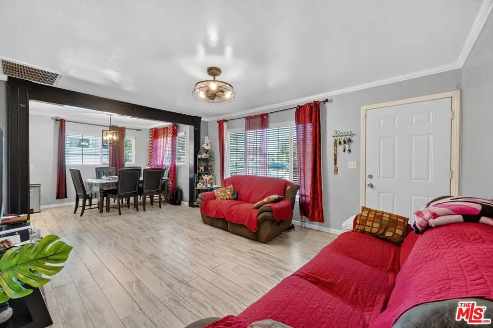 807 Shalimar Drive Bakersfield, CA 93306