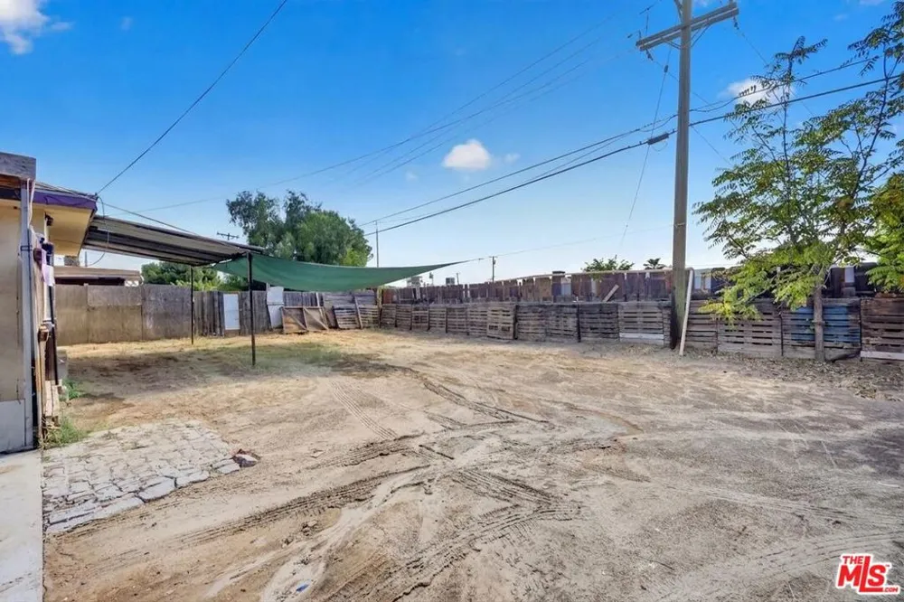 807 Shalimar Drive Bakersfield, CA 93306