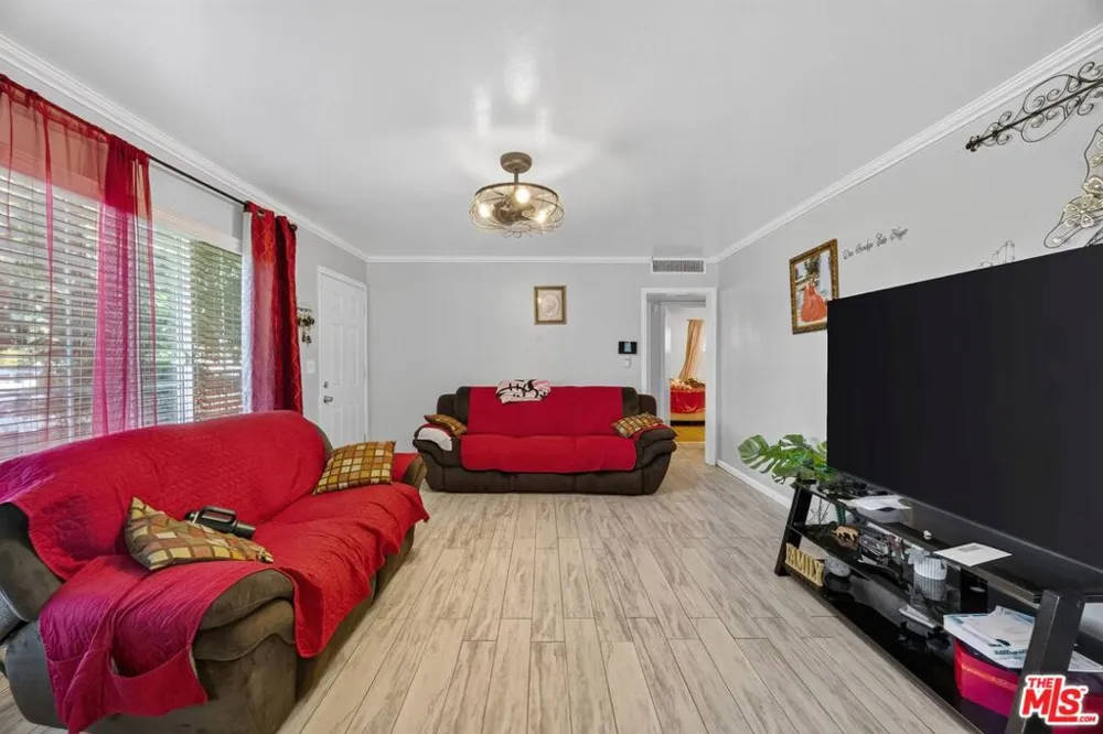807 Shalimar Drive Bakersfield, CA 93306