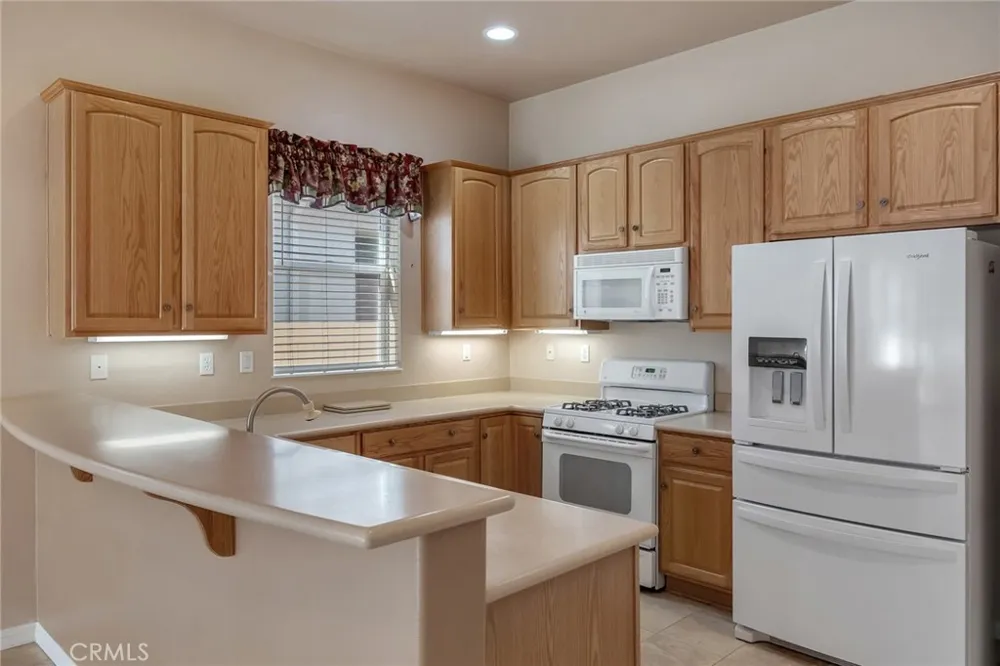 11162 Avonlea Apple Valley, CA 92308