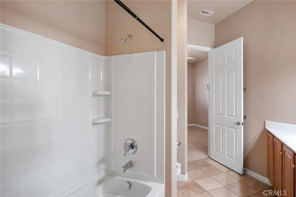 11162 Avonlea Apple Valley, CA 92308