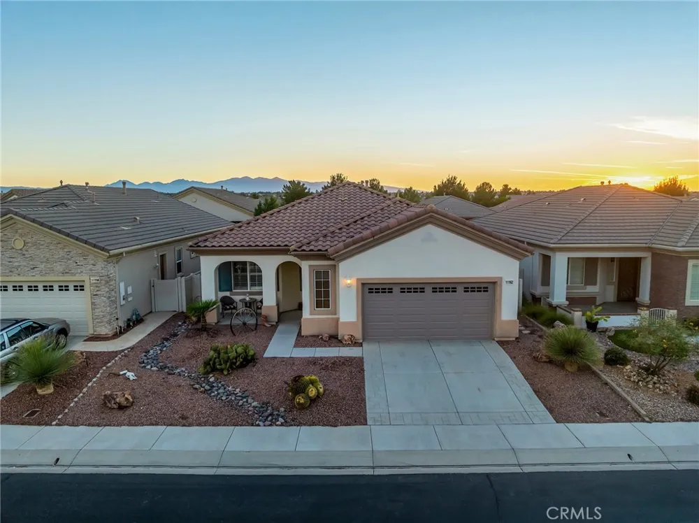 11162 Avonlea Apple Valley, CA 92308