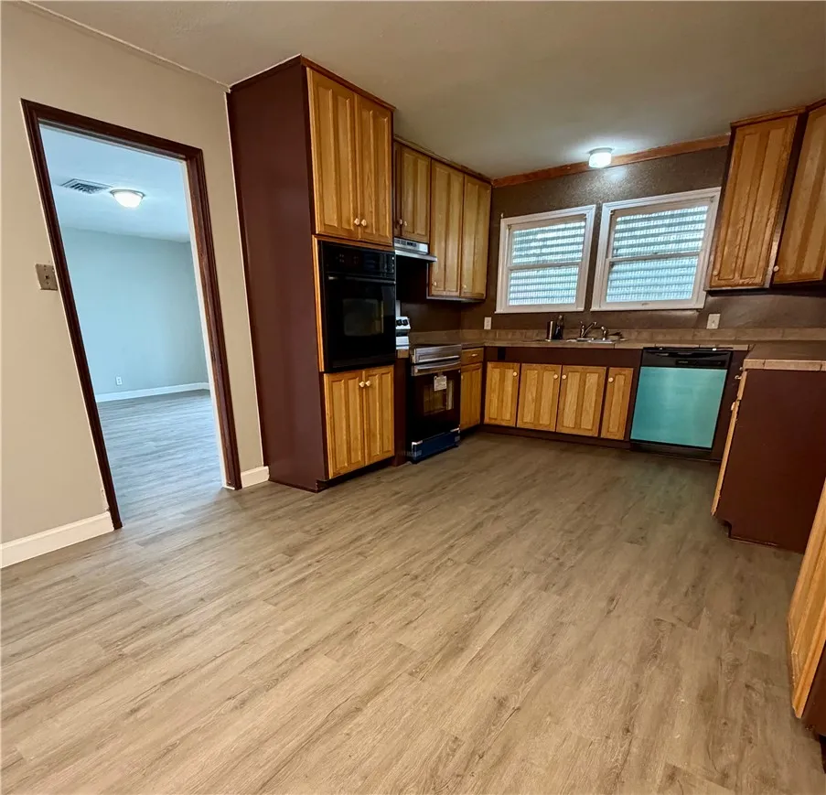 1315 Brentwood Drive Corpus Christi, TX 78415
