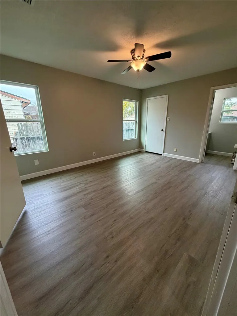 1315 Brentwood Drive Corpus Christi, TX 78415