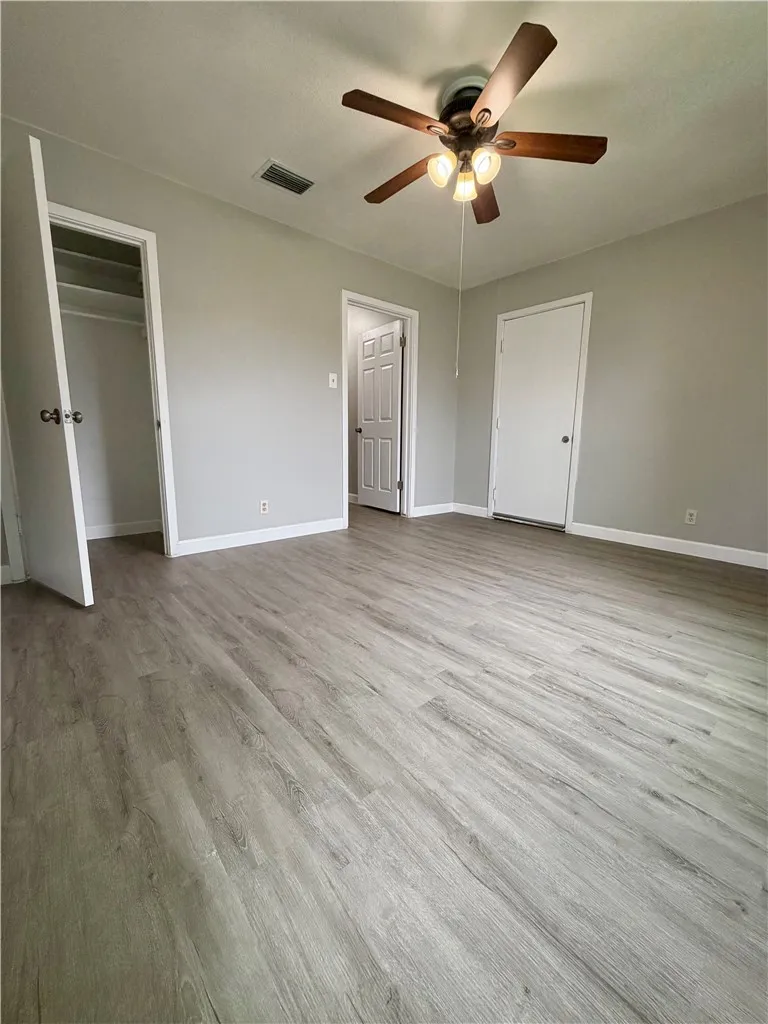 1315 Brentwood Drive Corpus Christi, TX 78415