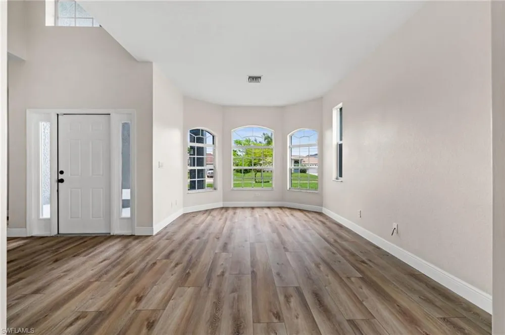 3520 SW 3rd Terrace Cape Coral, FL 33991