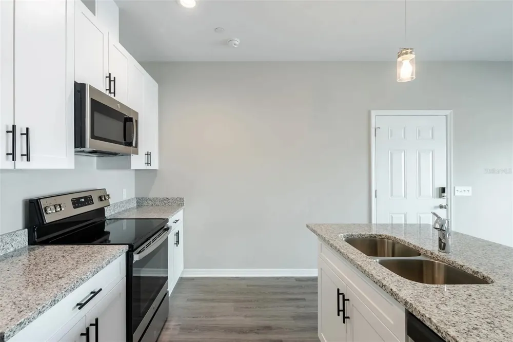 2101 SEBRING PLACE Clearwater, FL 33760