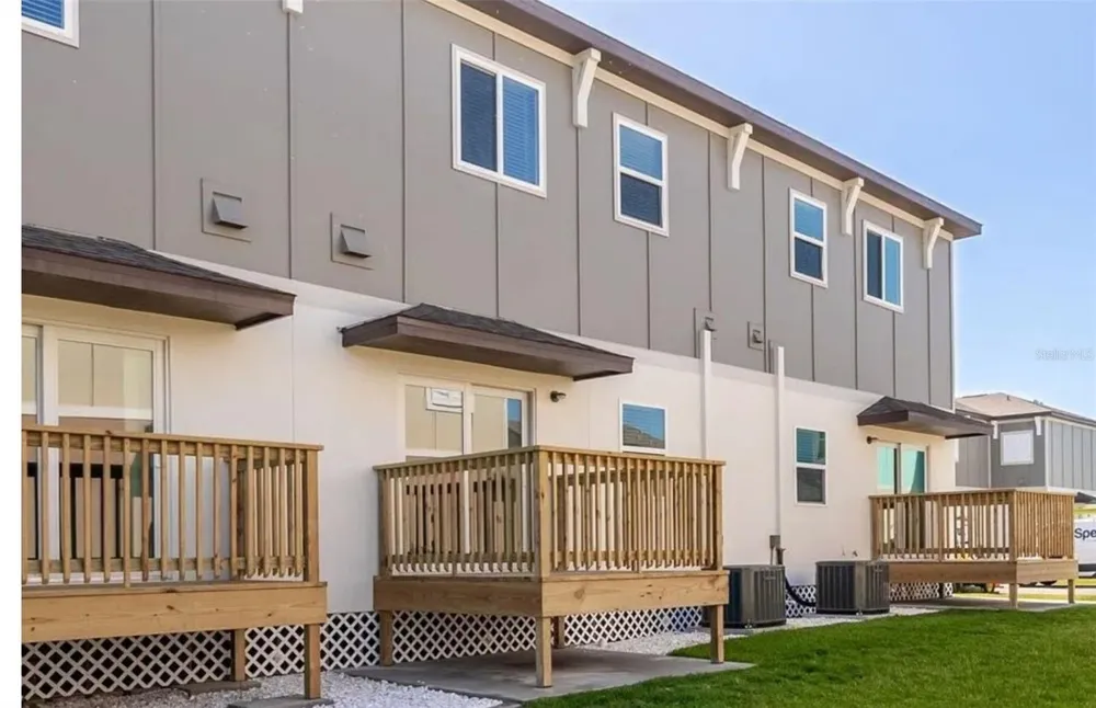 2101 SEBRING PLACE Clearwater, FL 33760