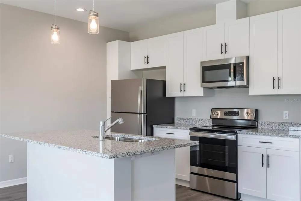 2101 SEBRING PLACE Clearwater, FL 33760