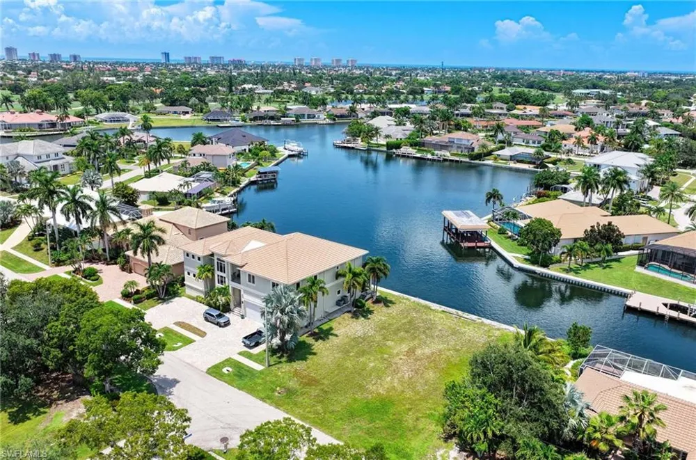 1674 Briarwood Court Marco Island, FL 34145
