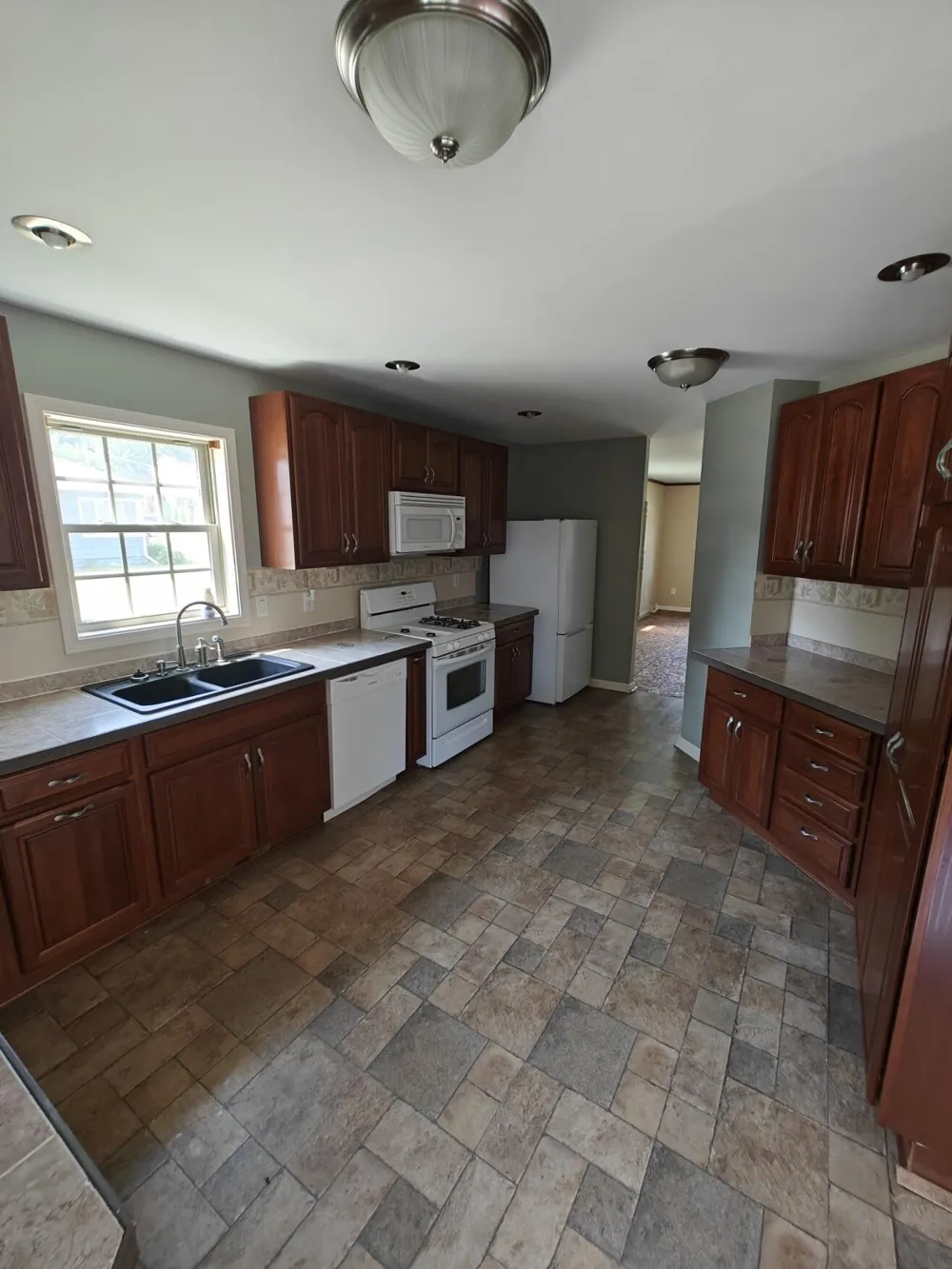 22301 Forest Avenue Cassopolis, MI 49031