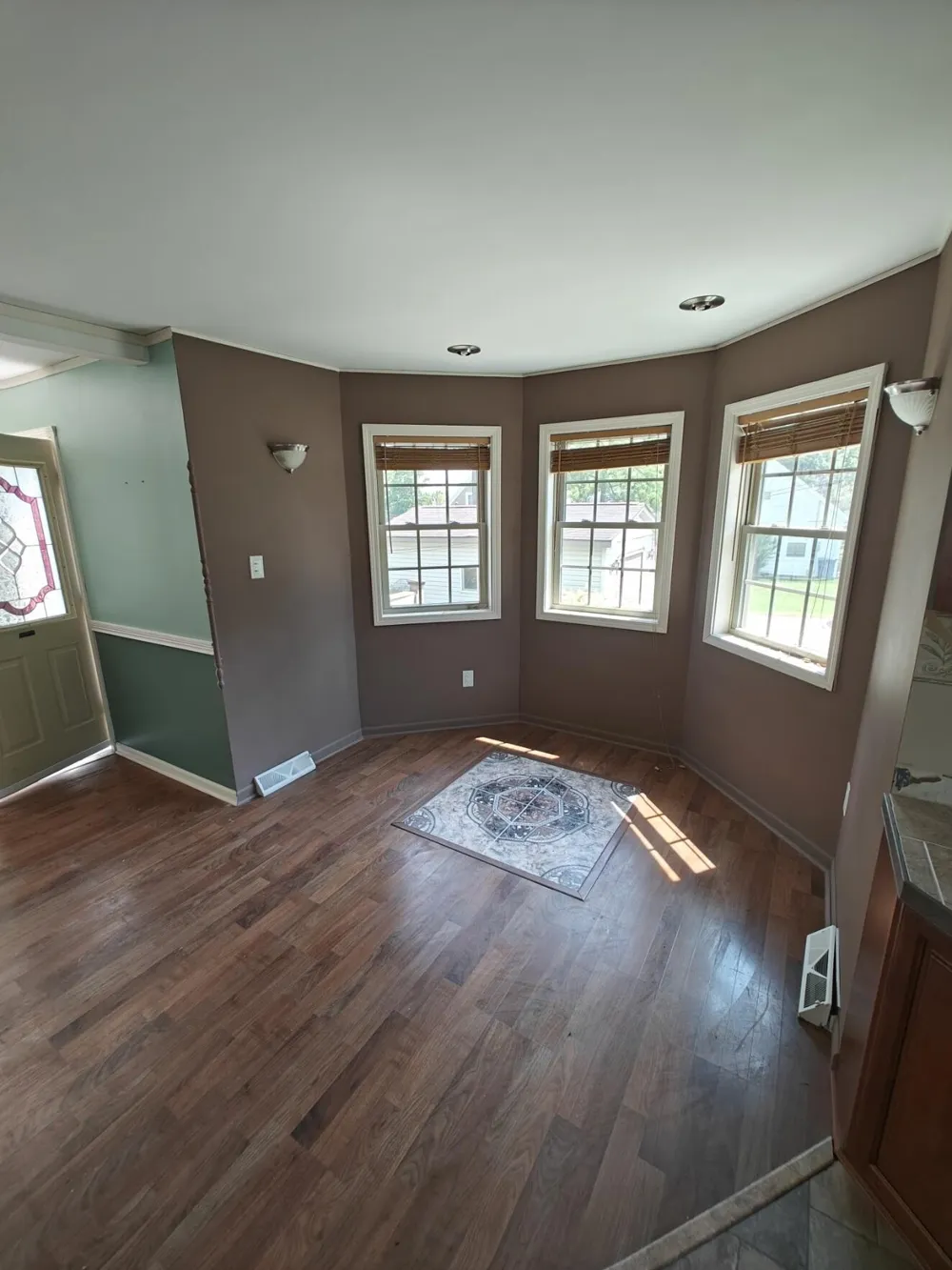22301 Forest Avenue Cassopolis, MI 49031