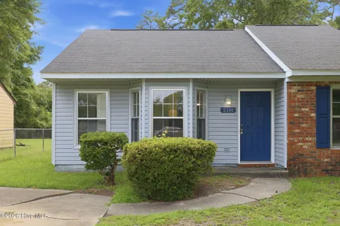 2101 Rolling Ridge Drive