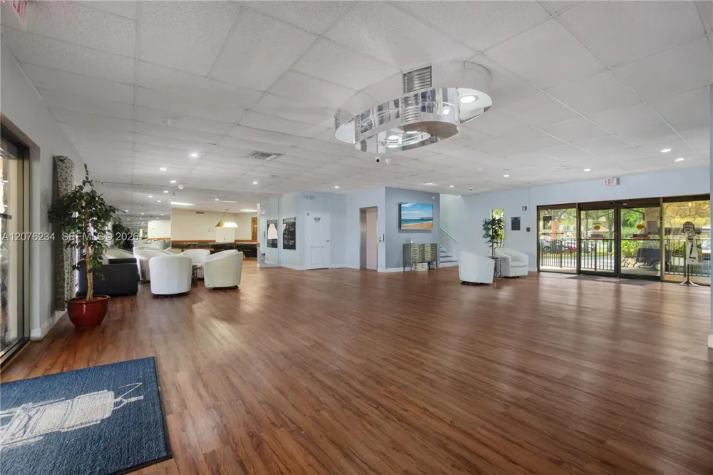 201 Berkley Rd #102 Hollywood, FL 33024