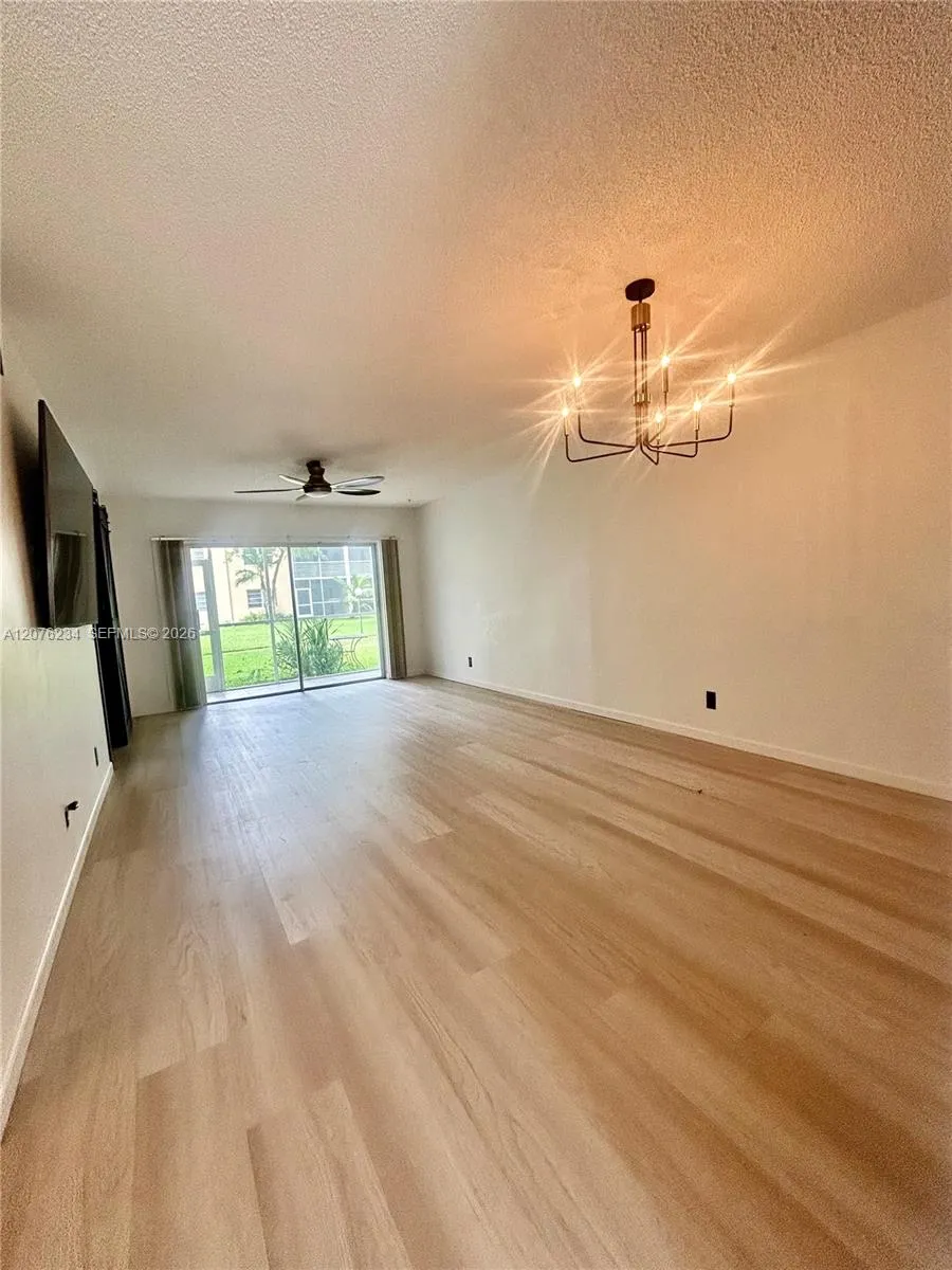 201 Berkley Rd #102 Hollywood, FL 33024