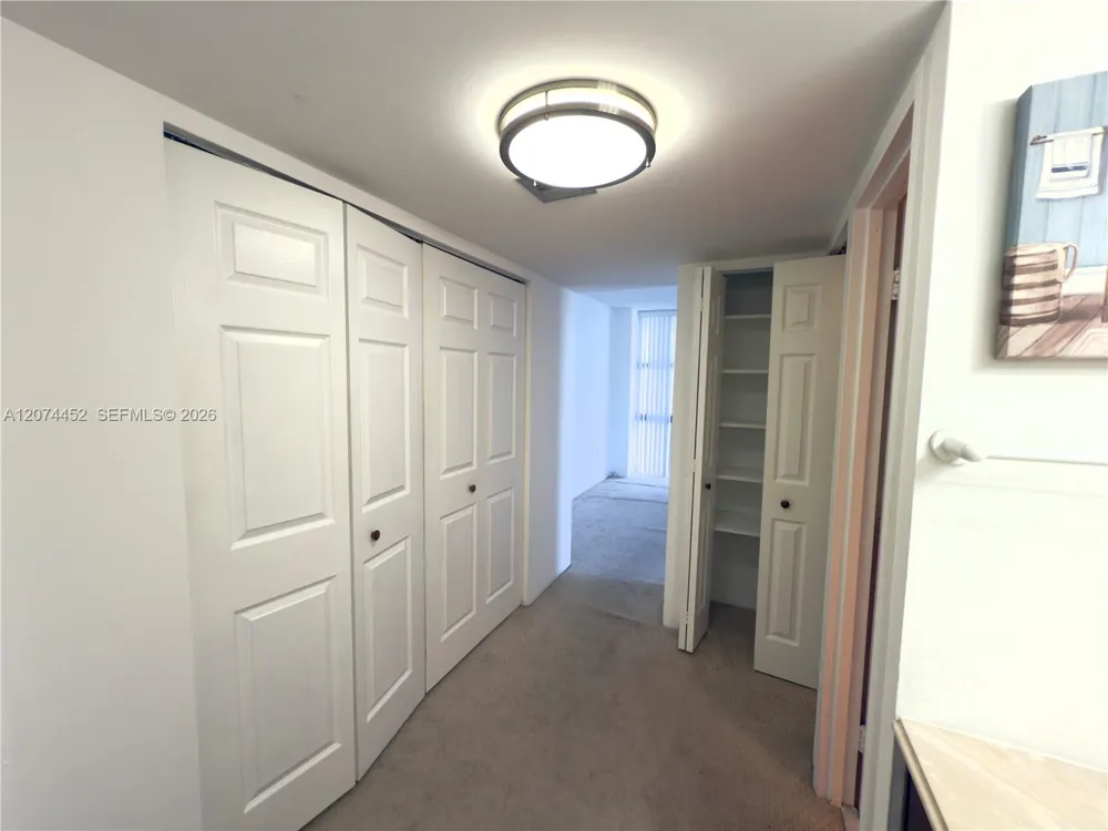 3675 Country Club Dr #109 Aventura, FL 33180