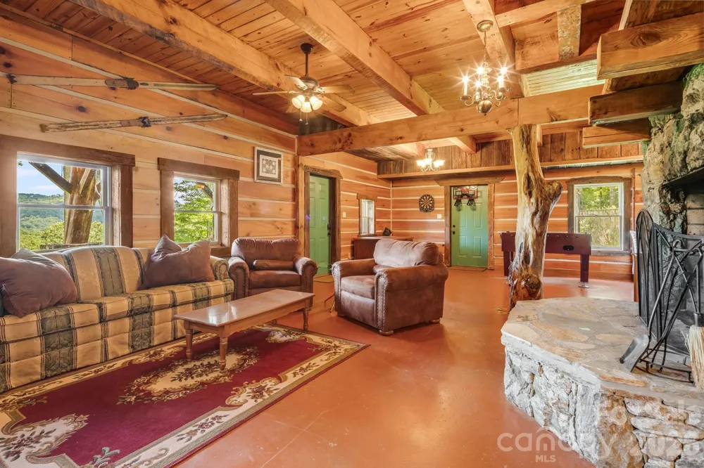 1185 Black Bear Drive Mars Hill, NC 28754