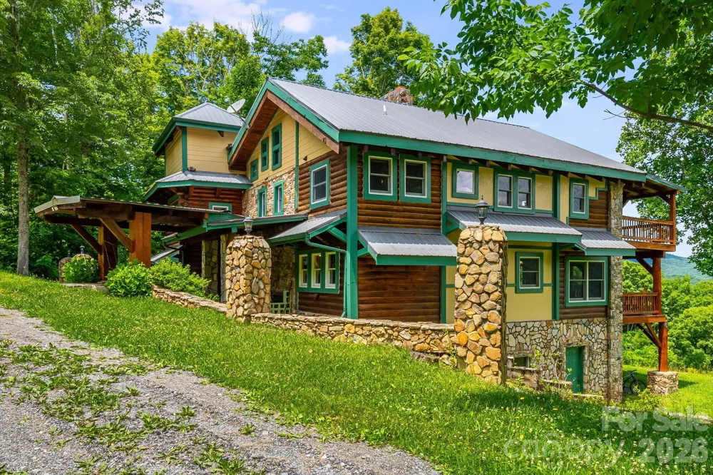 1185 Black Bear Drive Mars Hill, NC 28754