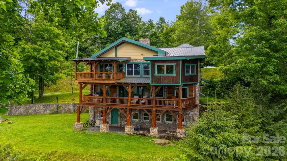 1185 Black Bear Drive Mars Hill, NC 28754