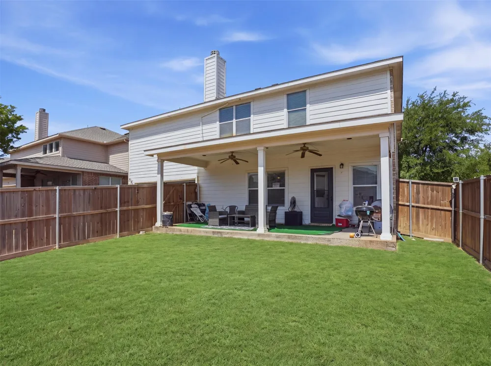2159 Fair Weather Drive Lancaster, TX 75146