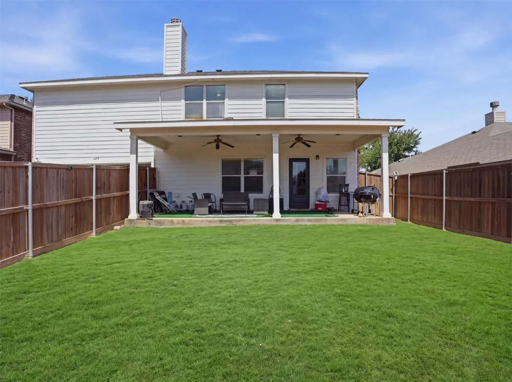 2159 Fair Weather Drive Lancaster, TX 75146