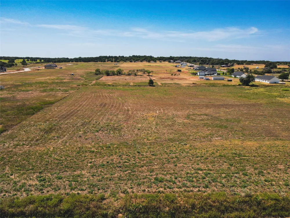 1160 Cottonwood Trail Poolville, TX 76487