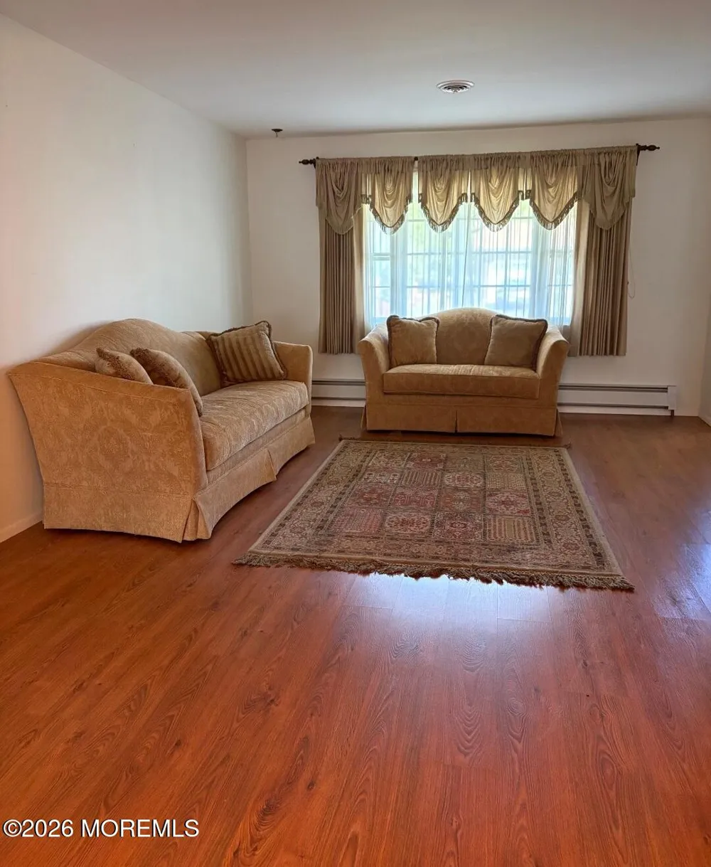 103 Westbrook Drive Toms River, NJ 08757