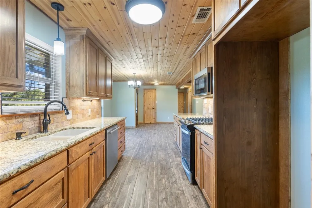 5015 726 Gilmer, TX 75645