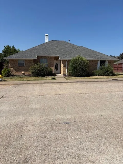 6051 Mapleshade Lane
